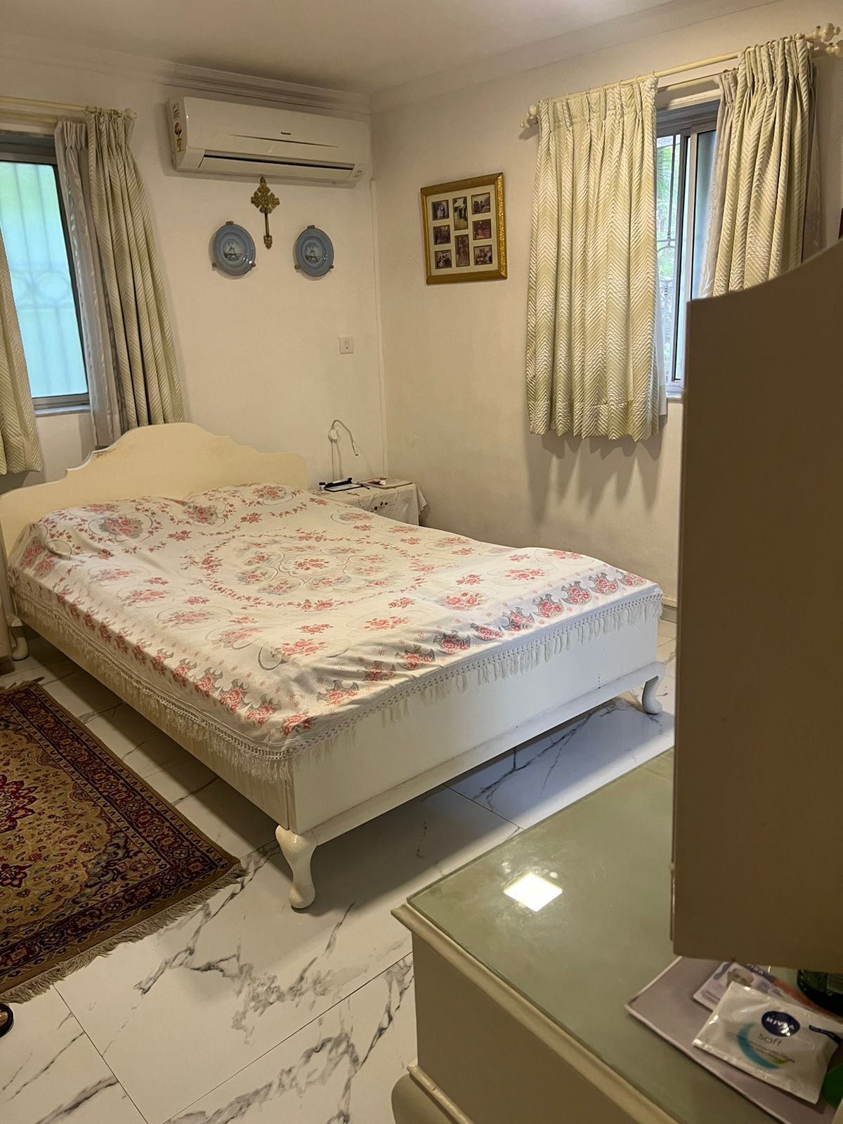 4 BHK Apartment for Sale in Andheri West Mumbai