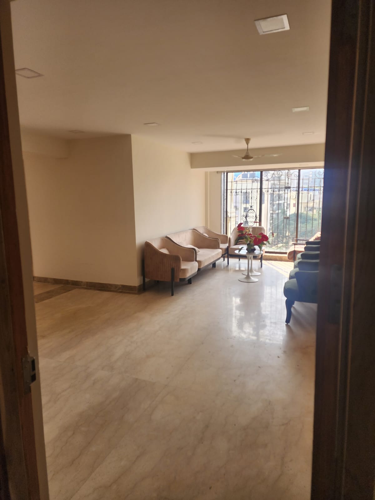 2 BHK Apartment for Sale in Off S V Road Mumbai