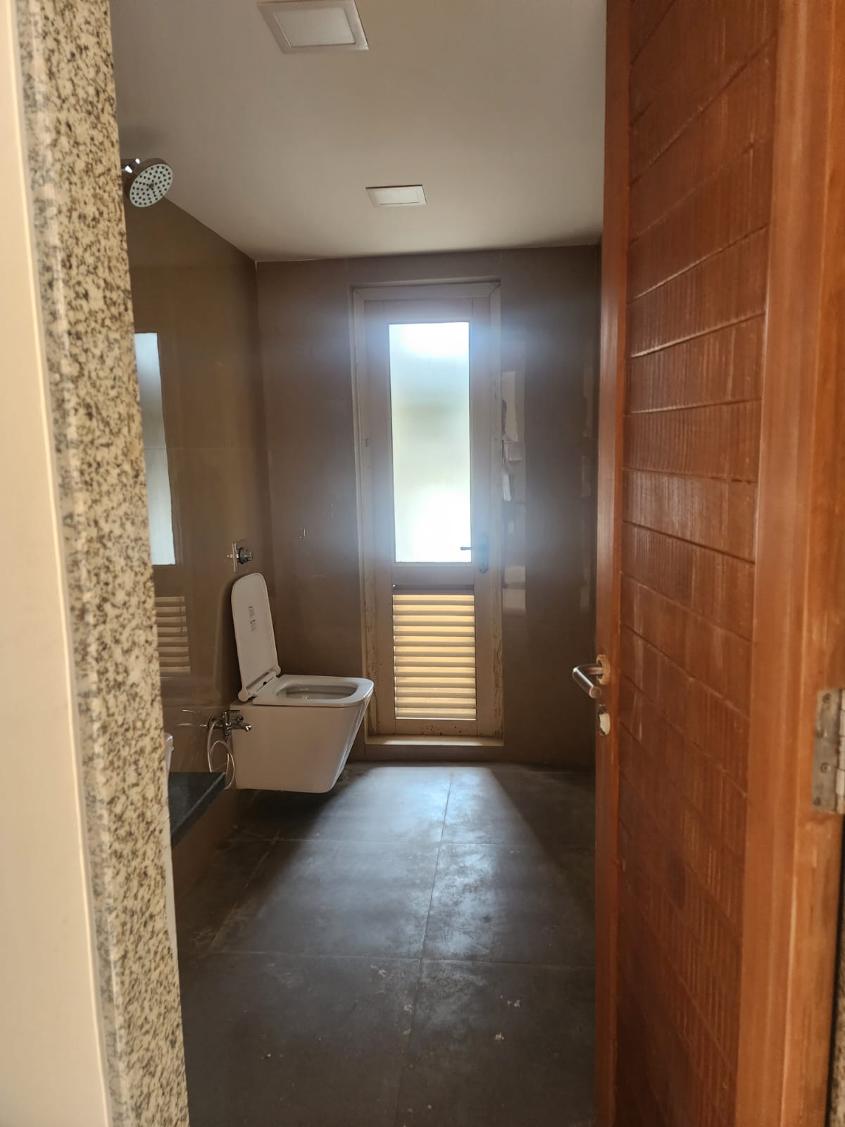 2 BHK Apartment for Sale in Off S V Road Mumbai