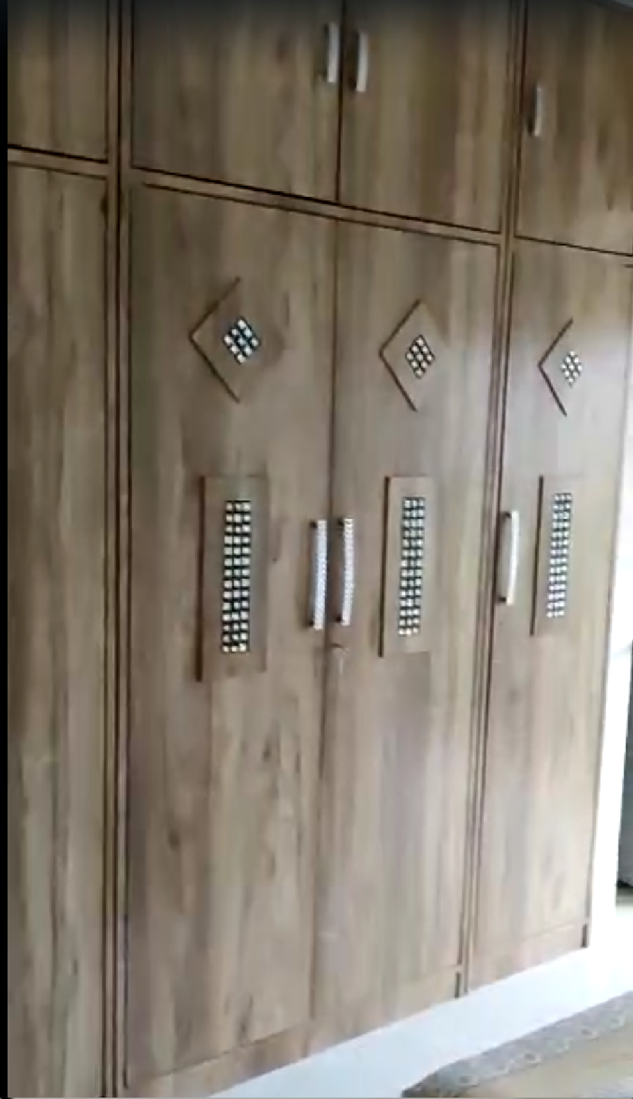 2 BHK Apartment for Rent in 16th Road Mumbai