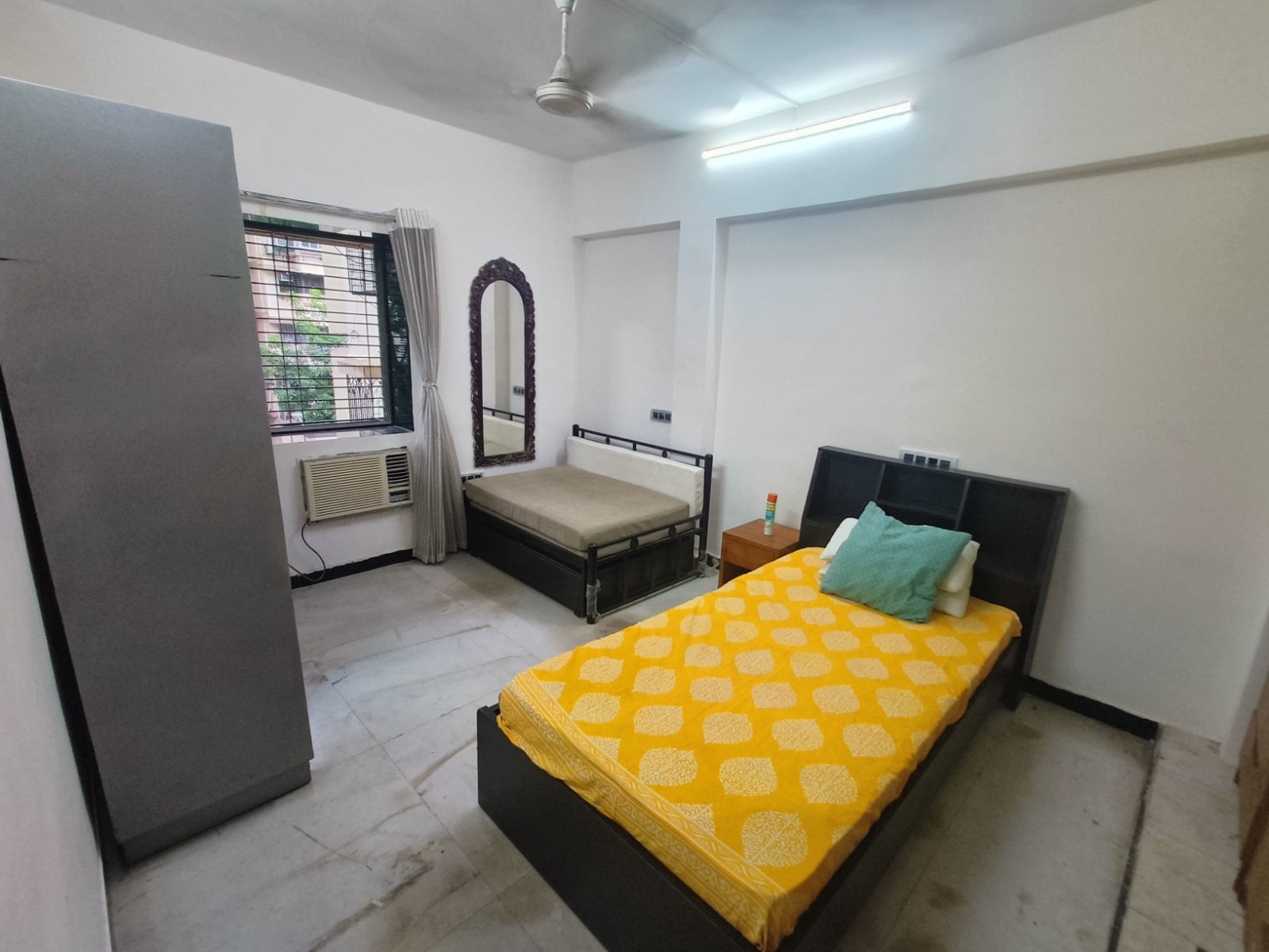 2 BHK Apartment for Rent in Juhu Scheme Mumbai
