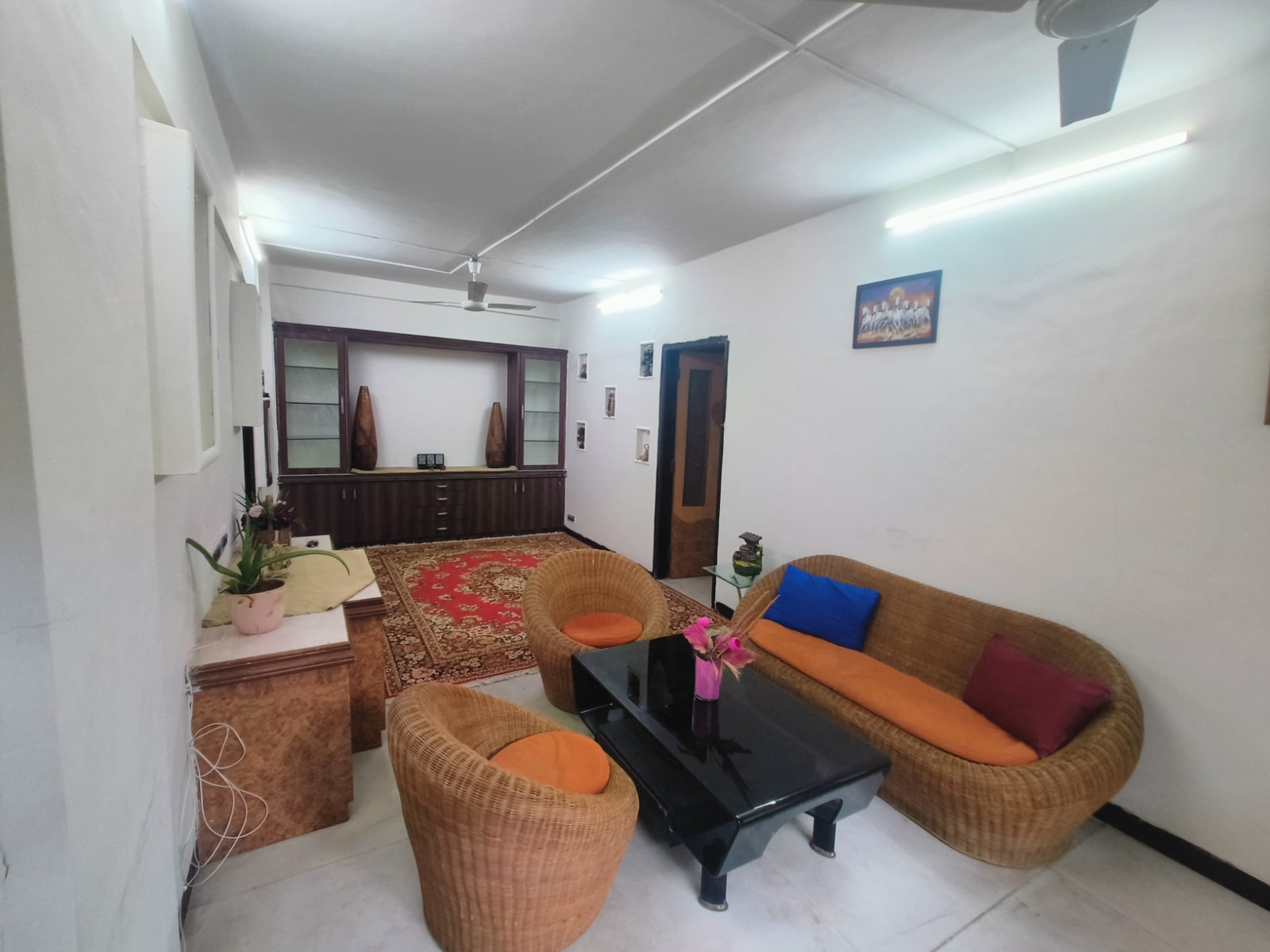 2 BHK Apartment for Rent in Juhu Scheme Mumbai