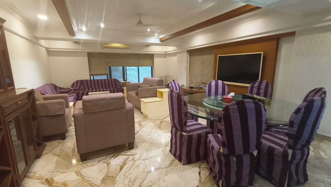 4 BHK Apartment for Sale in Santacruz West Mumbai