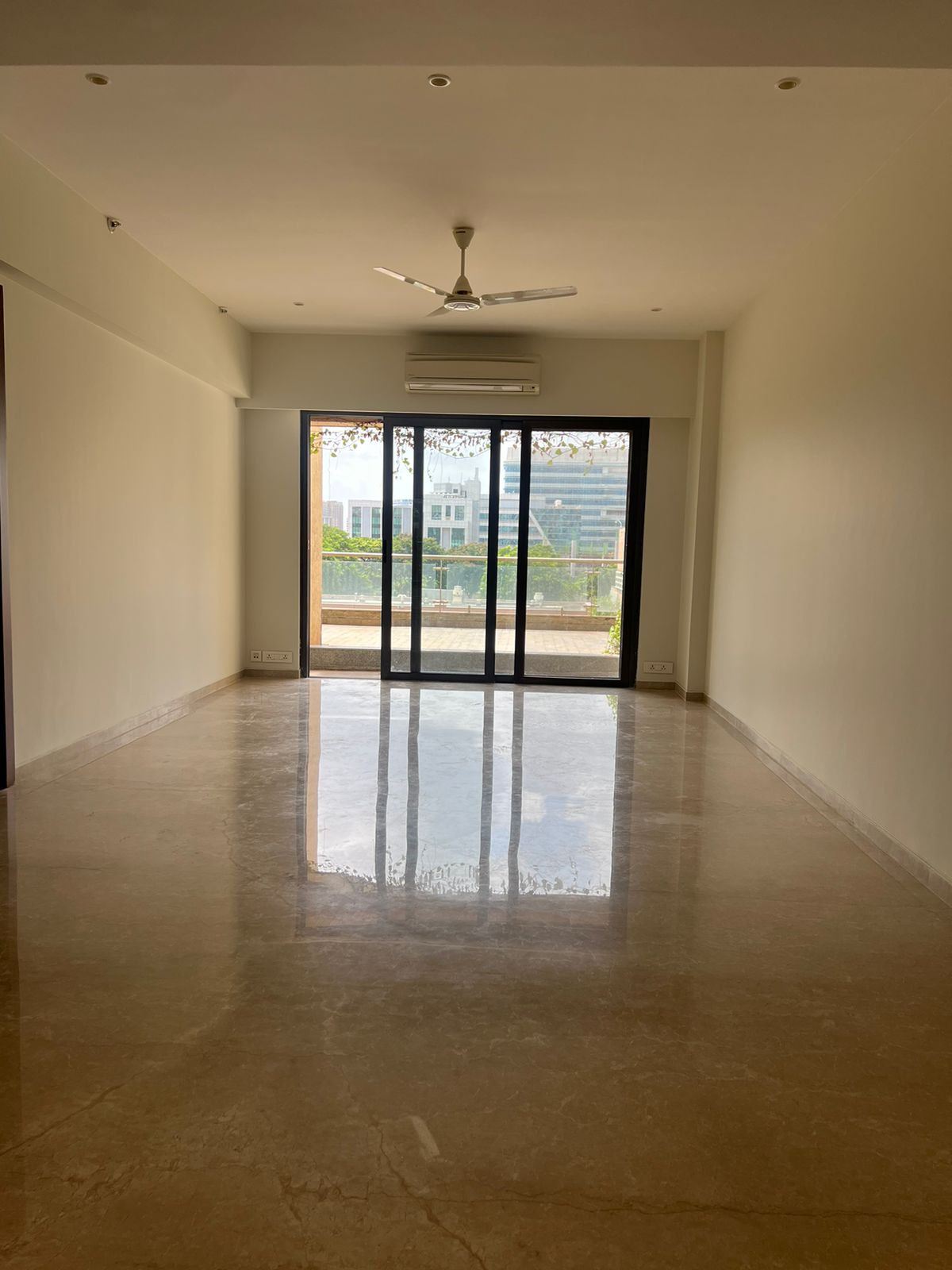4 BHK Apartment for Rent Mumbai