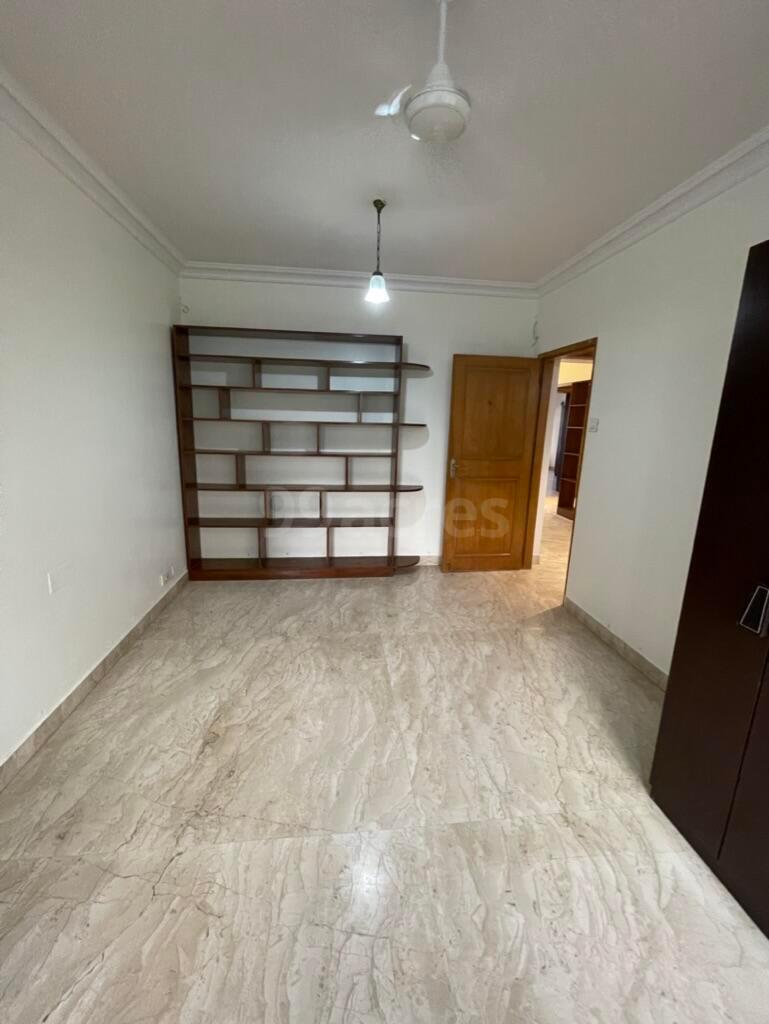 4 BHK Apartment for Sale in Bandra West Mumbai