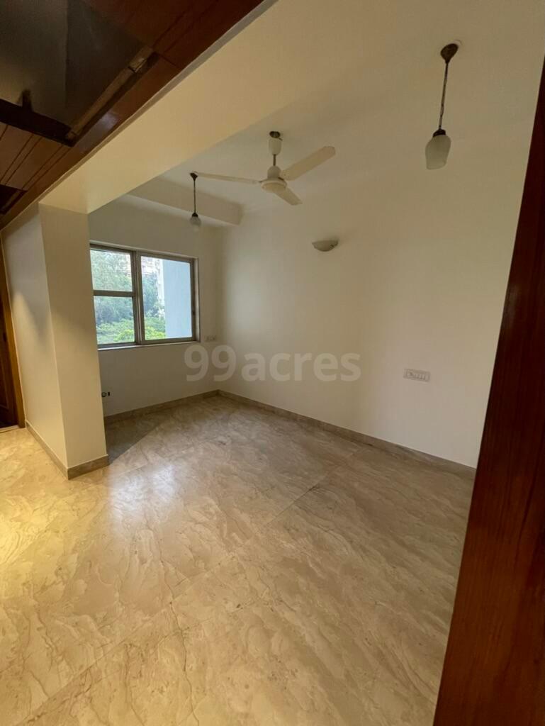 4 BHK Apartment for Sale in Bandra West Mumbai