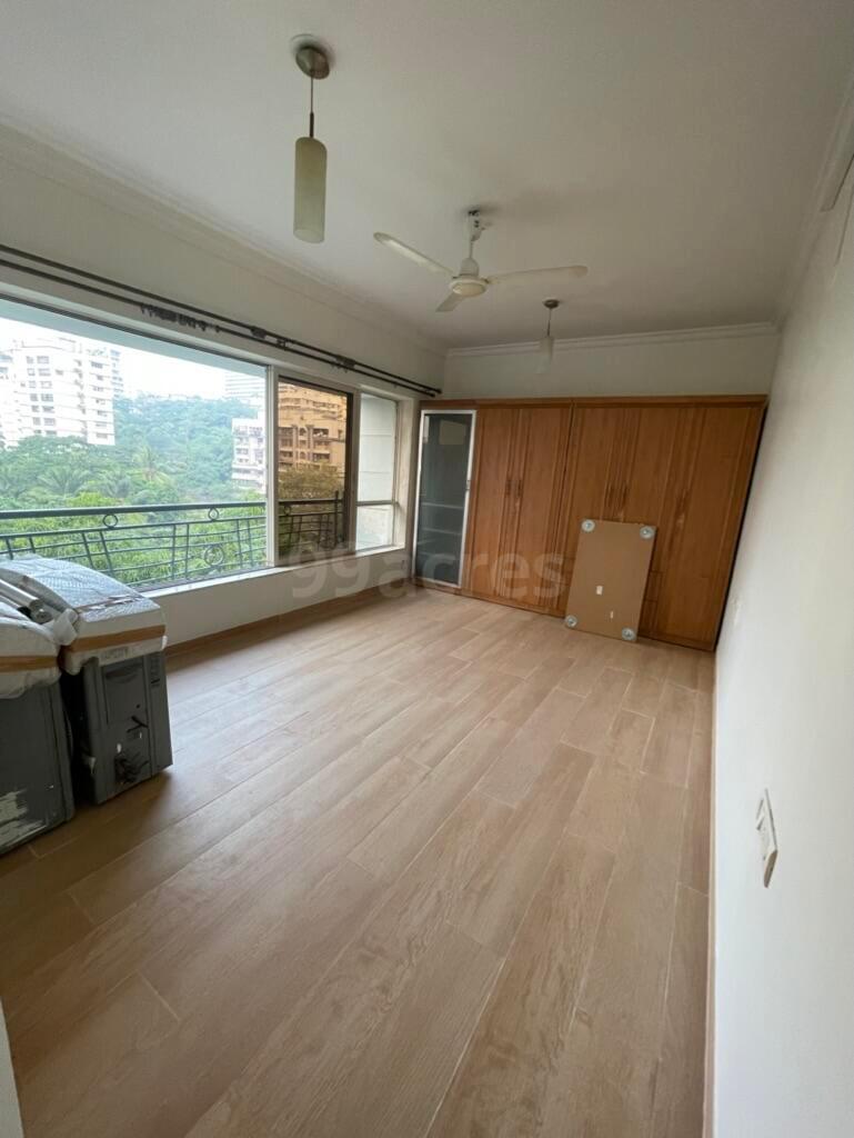 4 BHK Apartment for Sale in Bandra West Mumbai