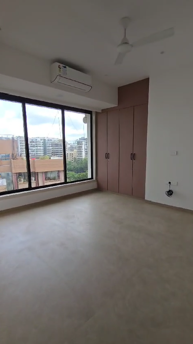 4 BHK Apartment for Rent in Gulmohar Cross rd no.4 Mumbai