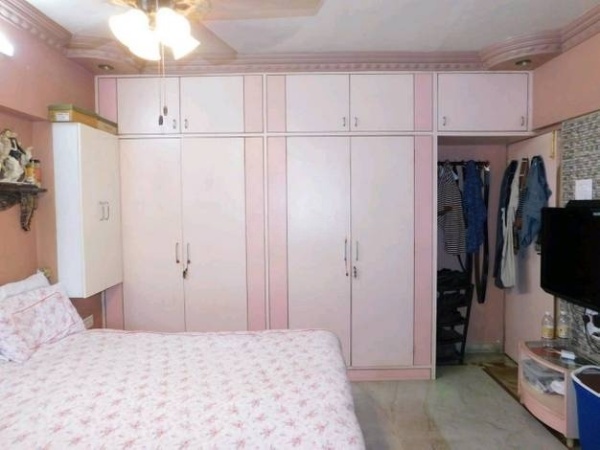 4 BHK Apartment for Sale in Khar West Mumbai