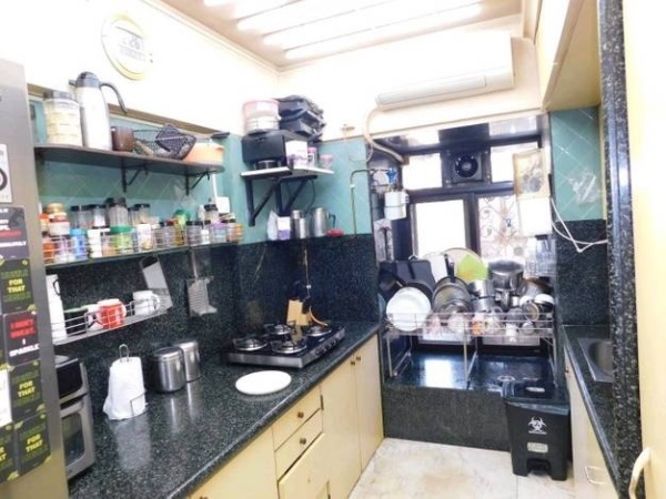 4 BHK Apartment for Sale in Khar West Mumbai