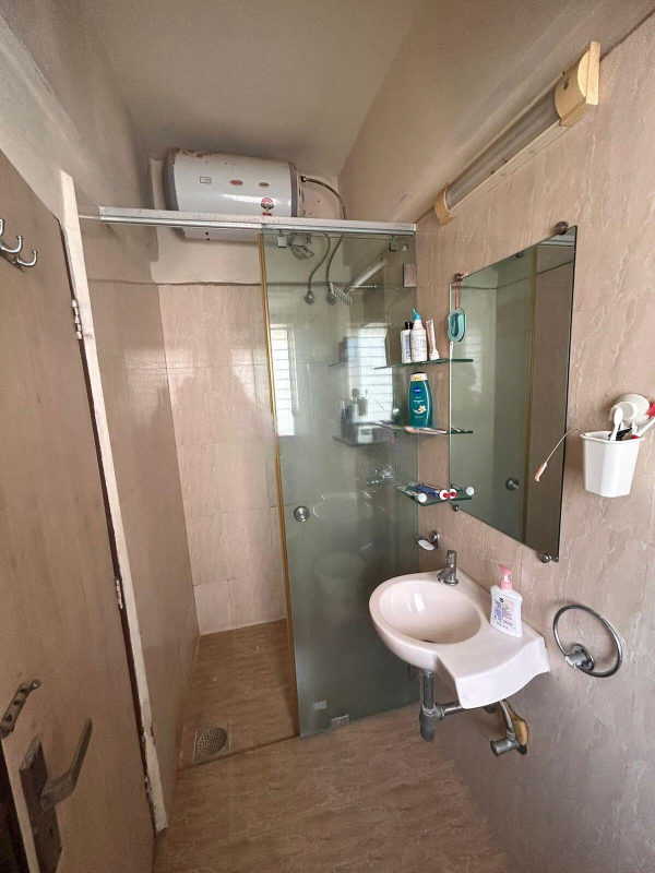 2 BHK Apartment for Rent in Carter Road Mumbai