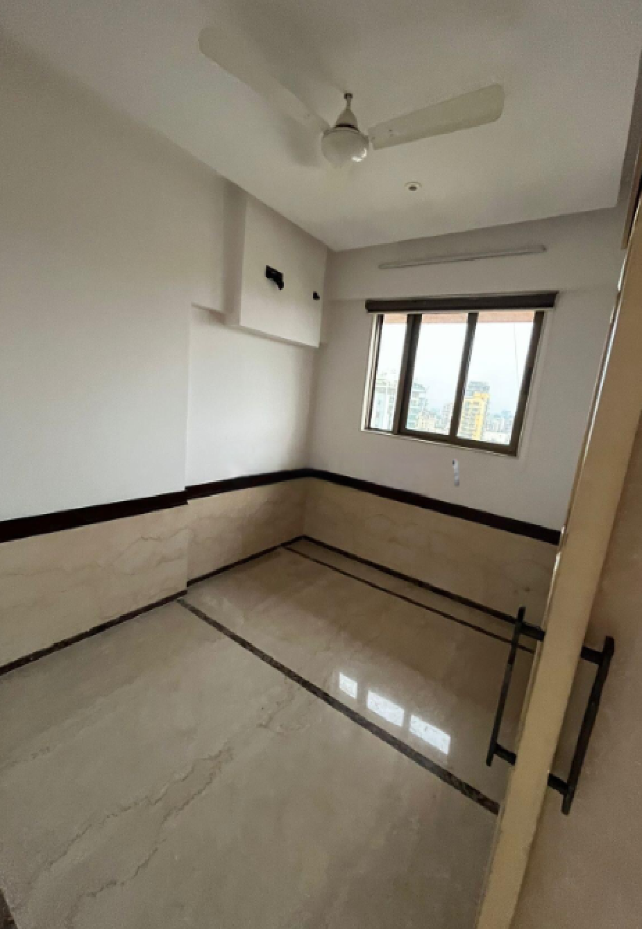 5 BHK Apartment for Sale in 16th Road Mumbai