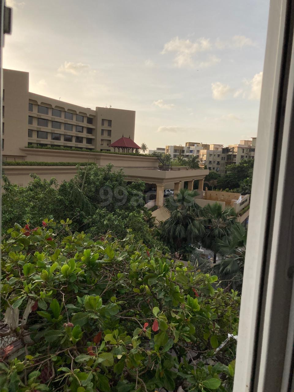 4 BHK Apartment for Sale in Juhu Tara Road Mumbai
