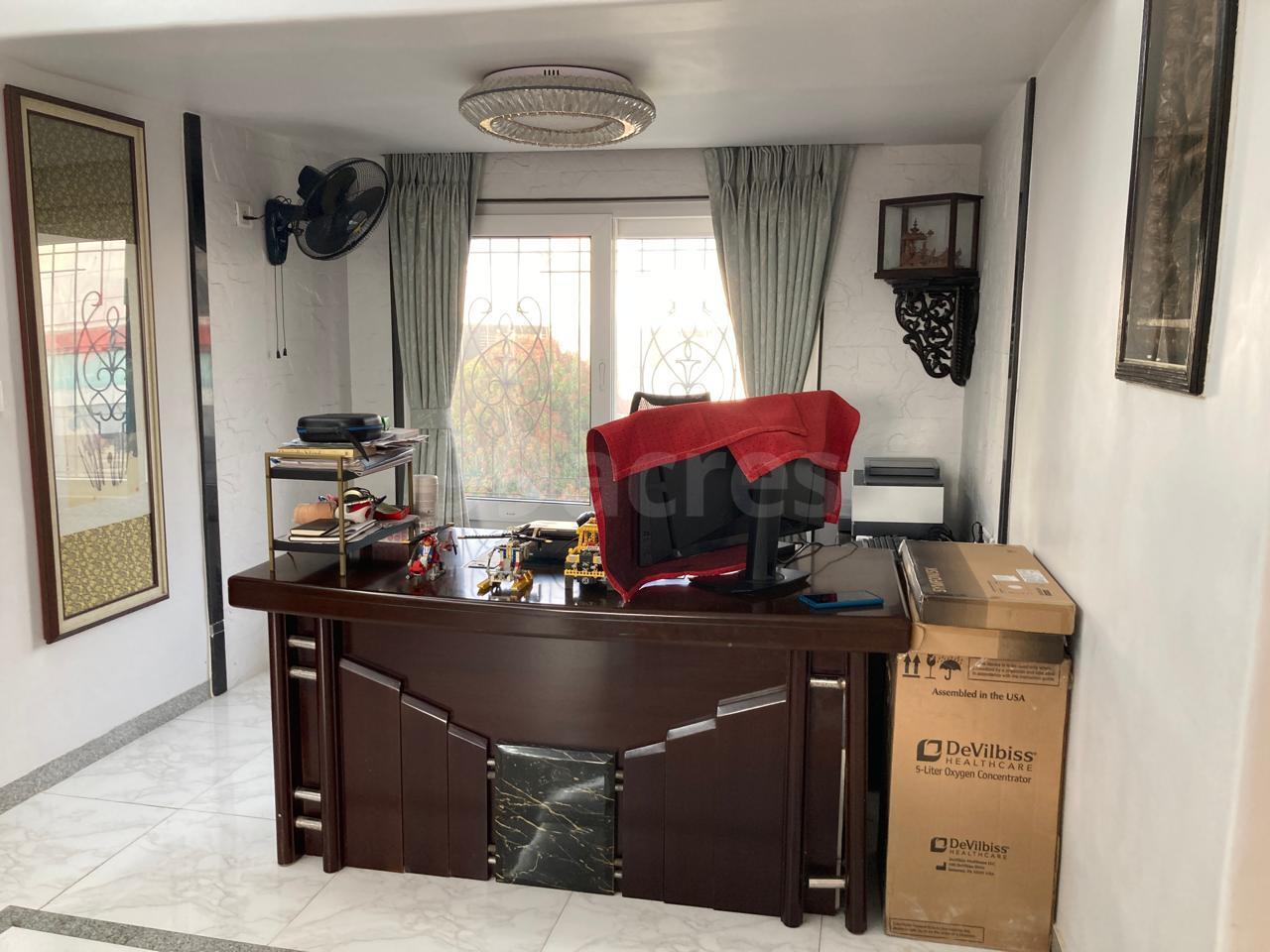 4 BHK Apartment for Sale in Juhu Tara Road Mumbai