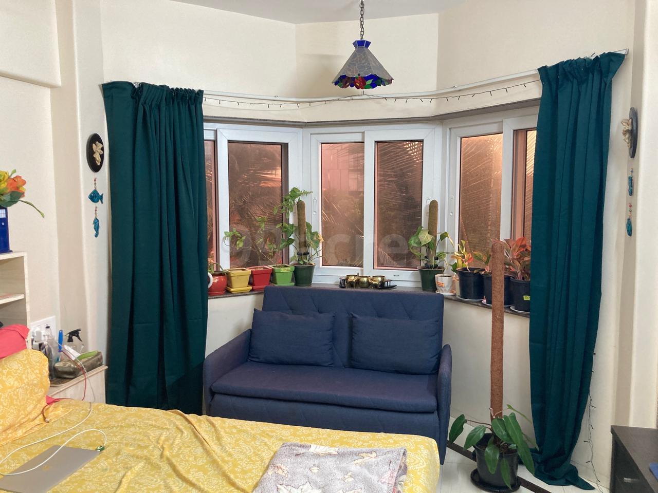 4 BHK Apartment for Sale in Juhu Tara Road Mumbai