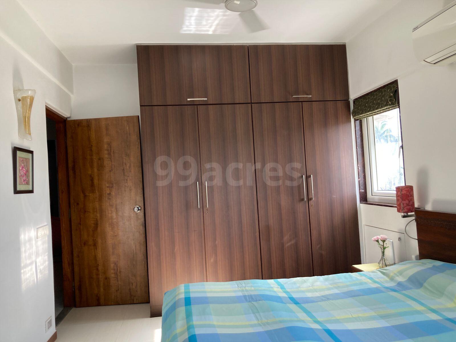 4 BHK Apartment for Sale in Juhu Tara Road Mumbai