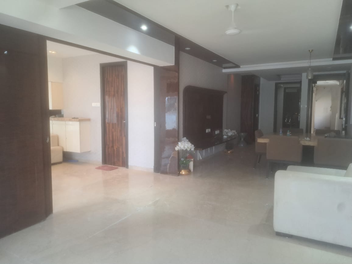 2 BHK Apartment for Rent in Juhu Mumbai