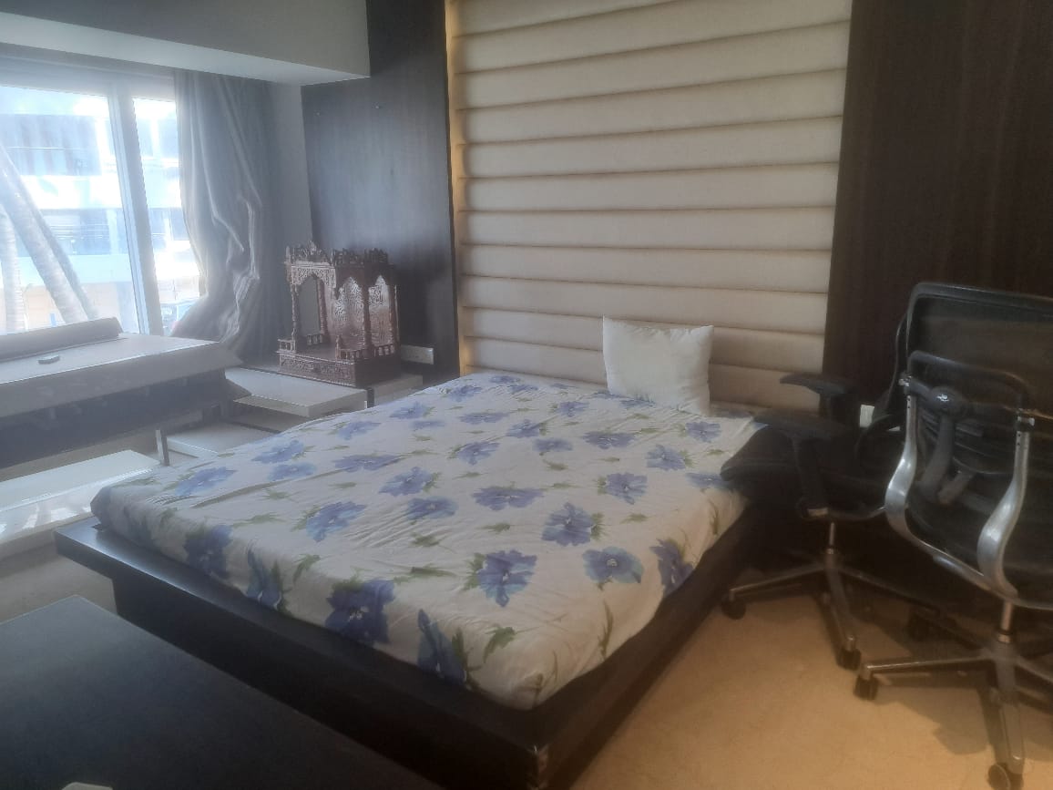 2 BHK Apartment for Rent in Juhu Mumbai