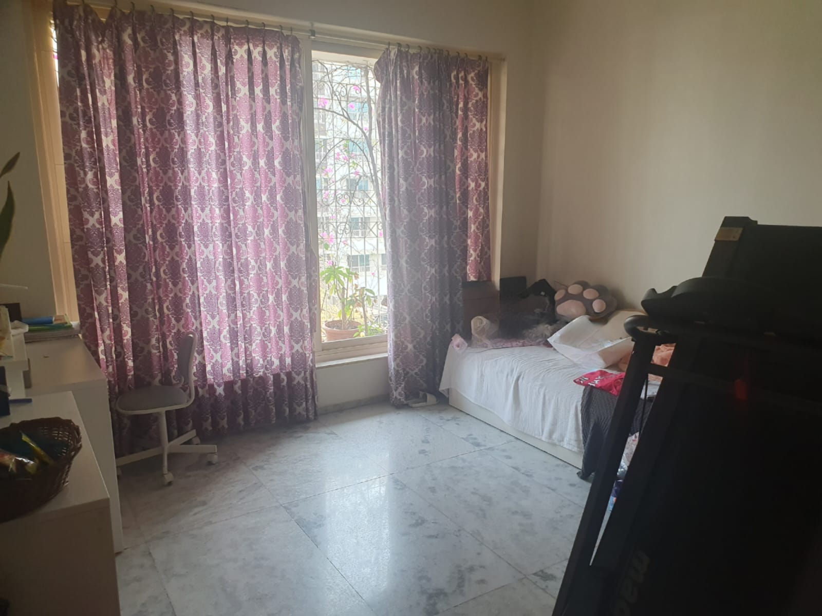 3 BHK Apartment for Sale in Santacruz West Mumbai