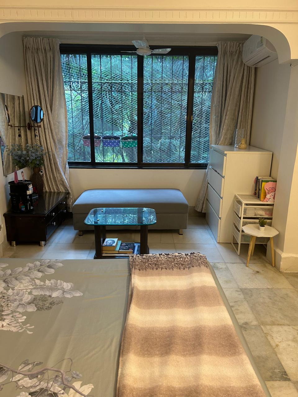 3 BHK Apartment for Rent in Gulmohar cross rd no.10 Mumbai