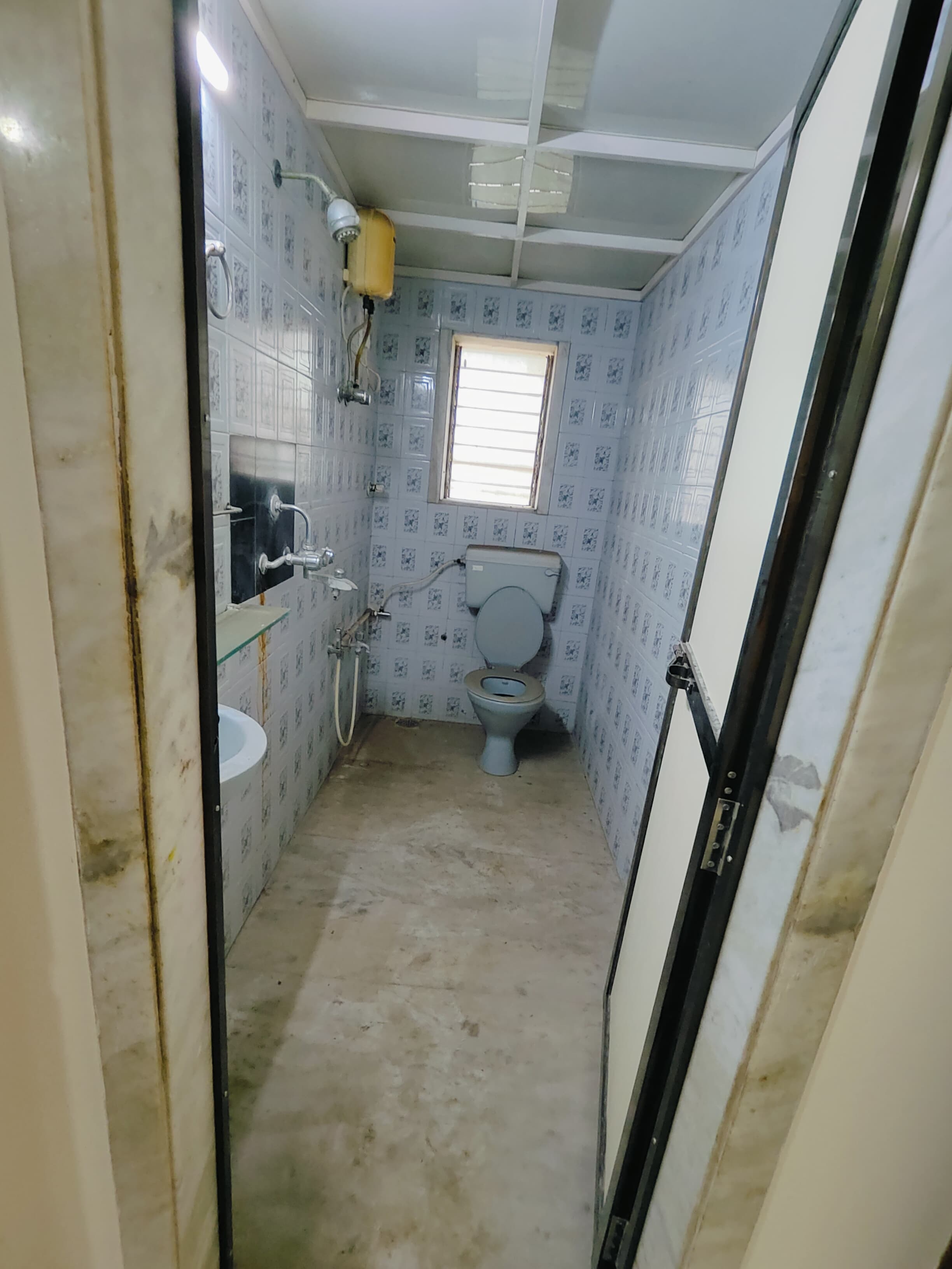 2 BHK Apartment for Rent in Khar West Mumbai