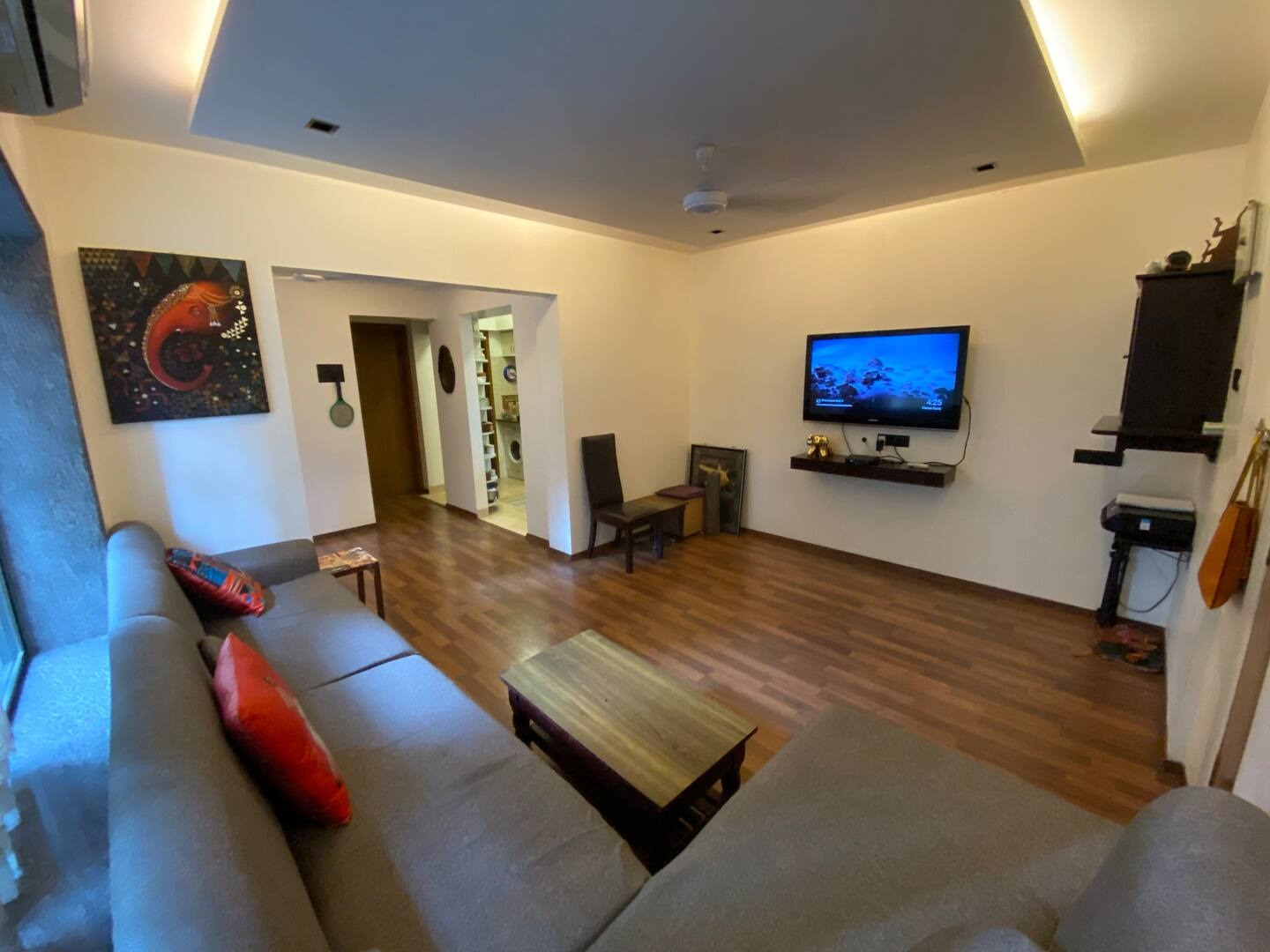 2 BHK Apartment for Rent in Bandra Reclamation Mumbai