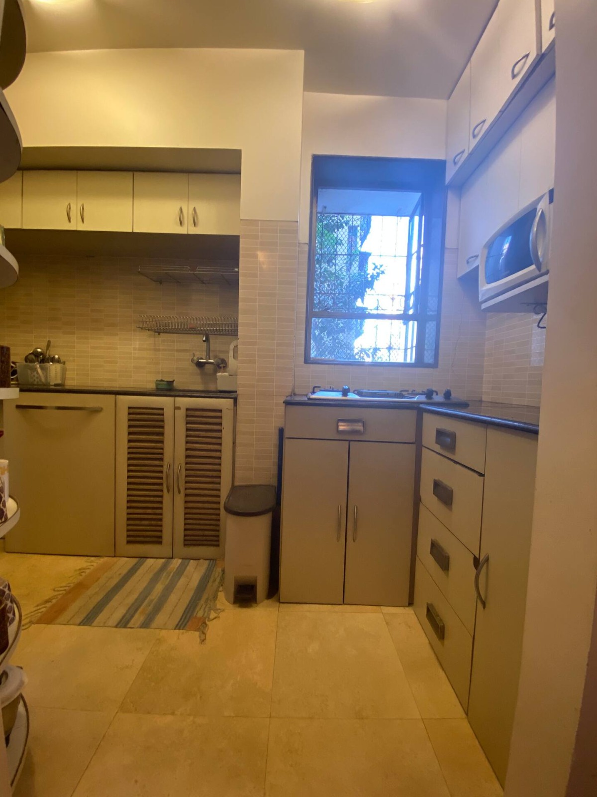 2 BHK Apartment for Rent in Bandra Reclamation Mumbai