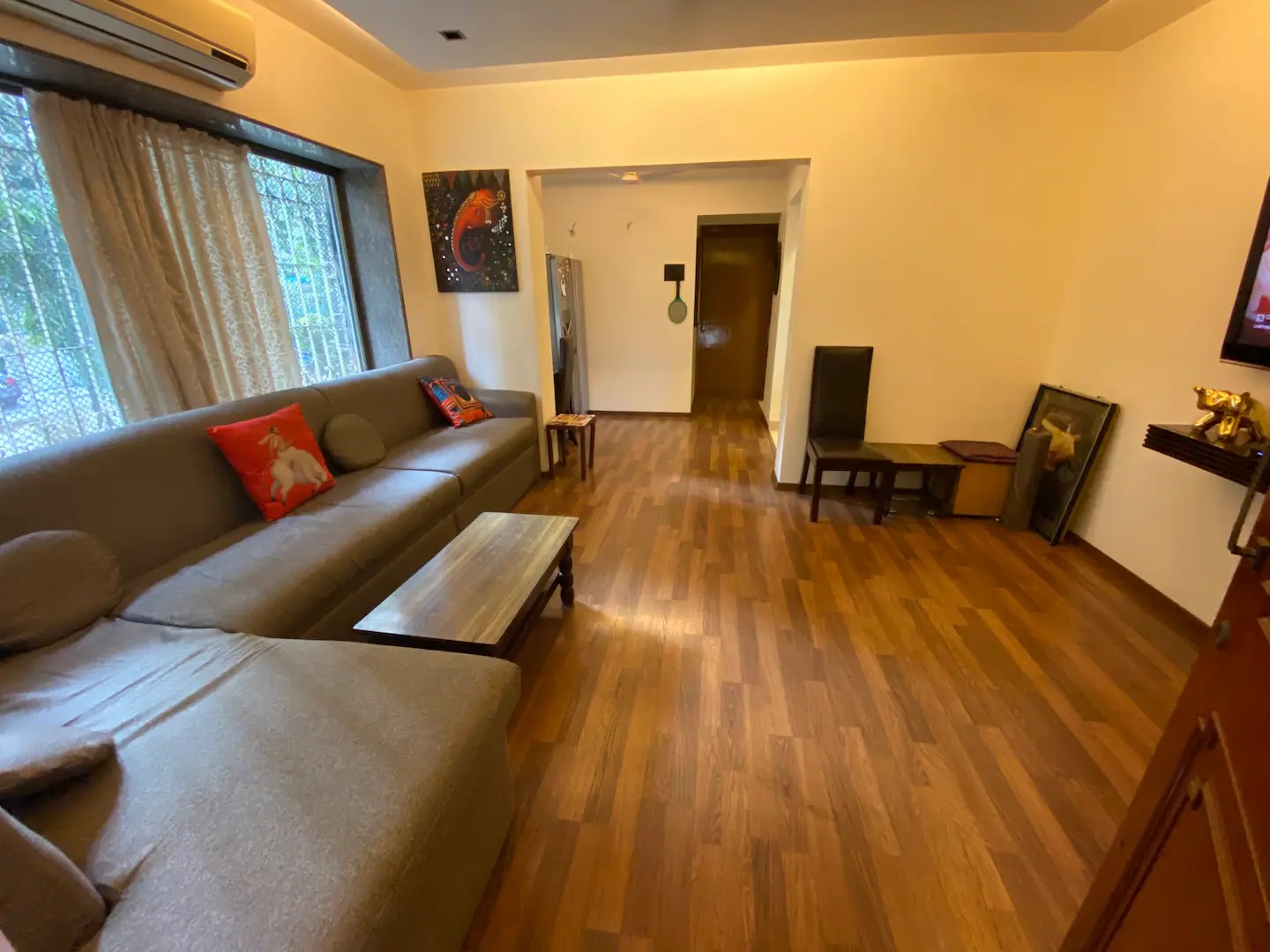 2 BHK Apartment for Rent in Bandra Reclamation Mumbai
