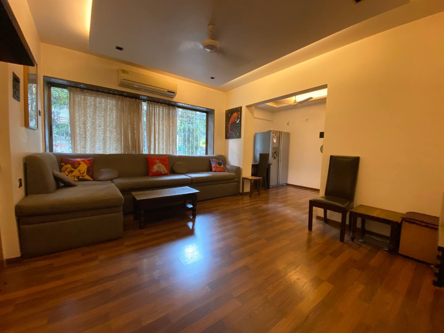 2 BHK Apartment for Rent in Bandra Reclamation Mumbai