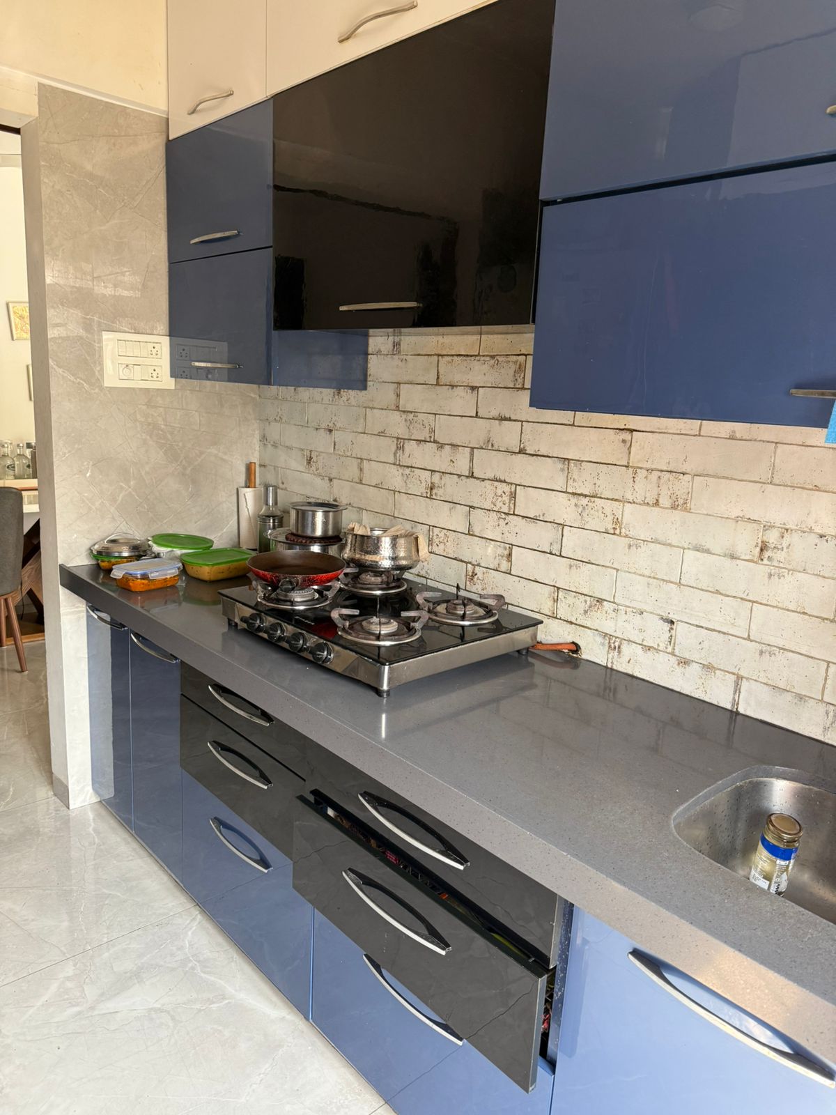 2 BHK Apartment for Rent in Bandra West Mumbai