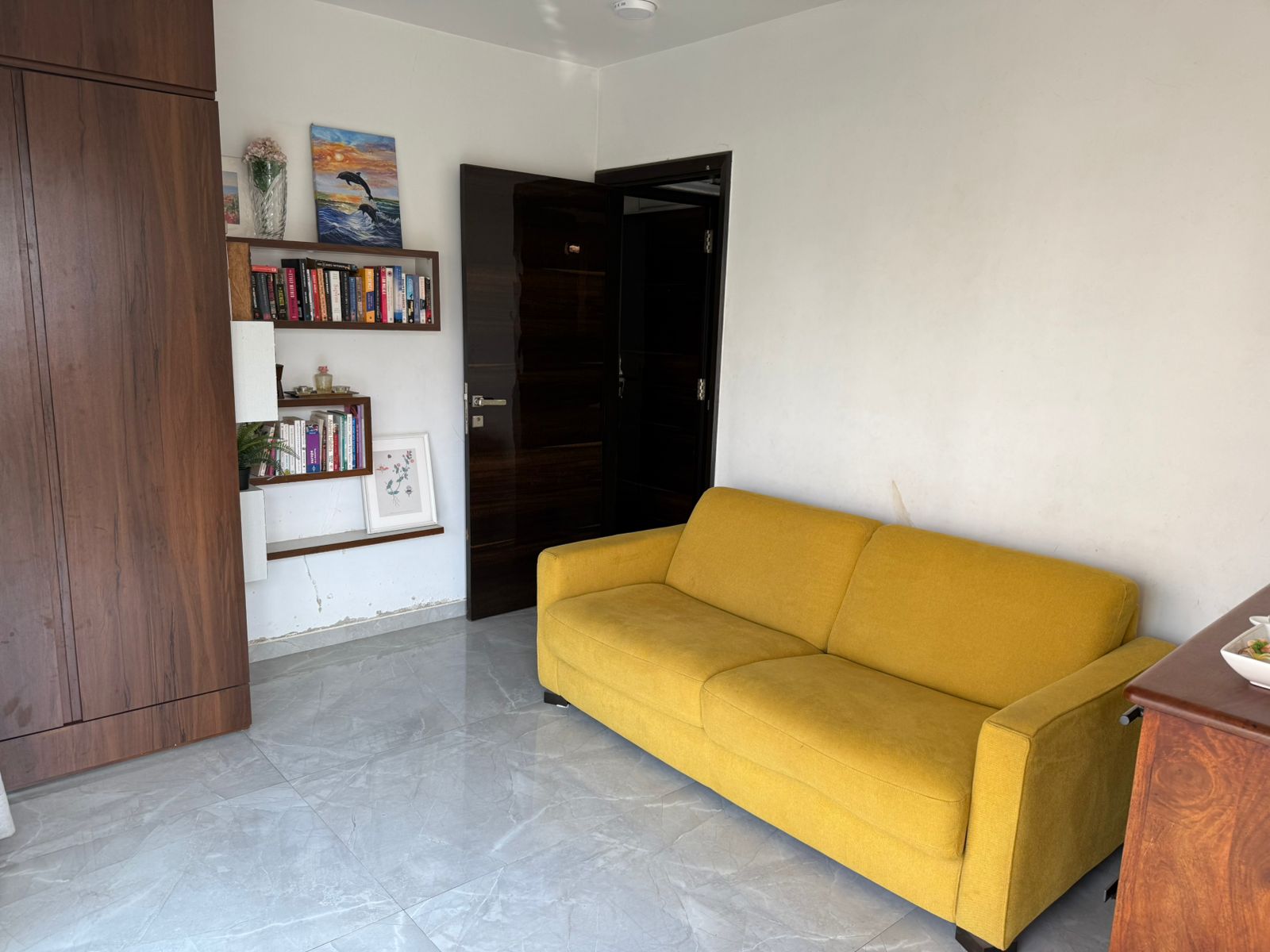 2 BHK Apartment for Rent in Bandra West Mumbai