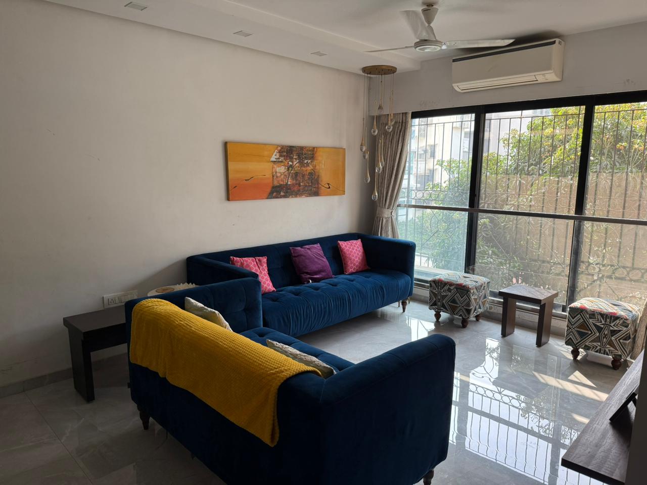 2 BHK Apartment for Rent in Bandra West Mumbai