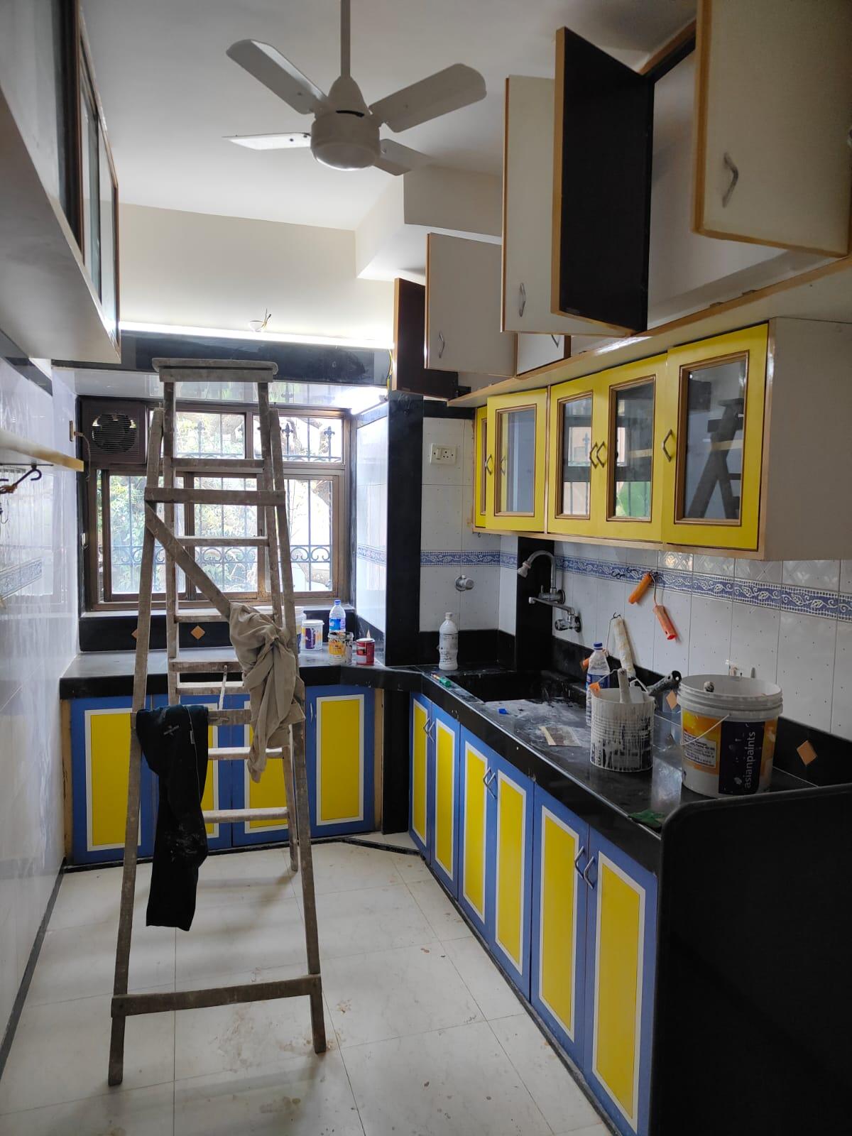 2 BHK Apartment for Rent in Off 10th Road Mumbai