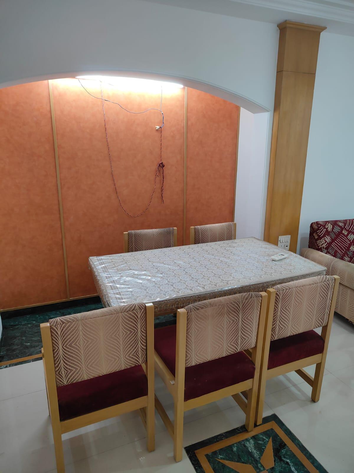 2 BHK Apartment for Rent in Off 10th Road Mumbai