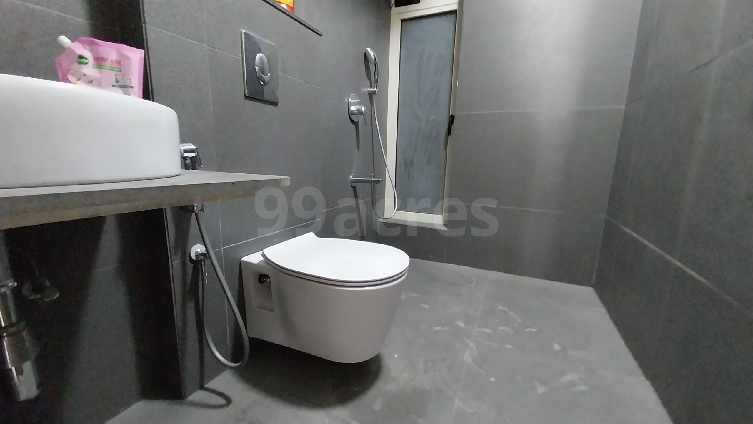 3 BHK Apartment for Rent in Gulmohar cross rd no.10 Mumbai