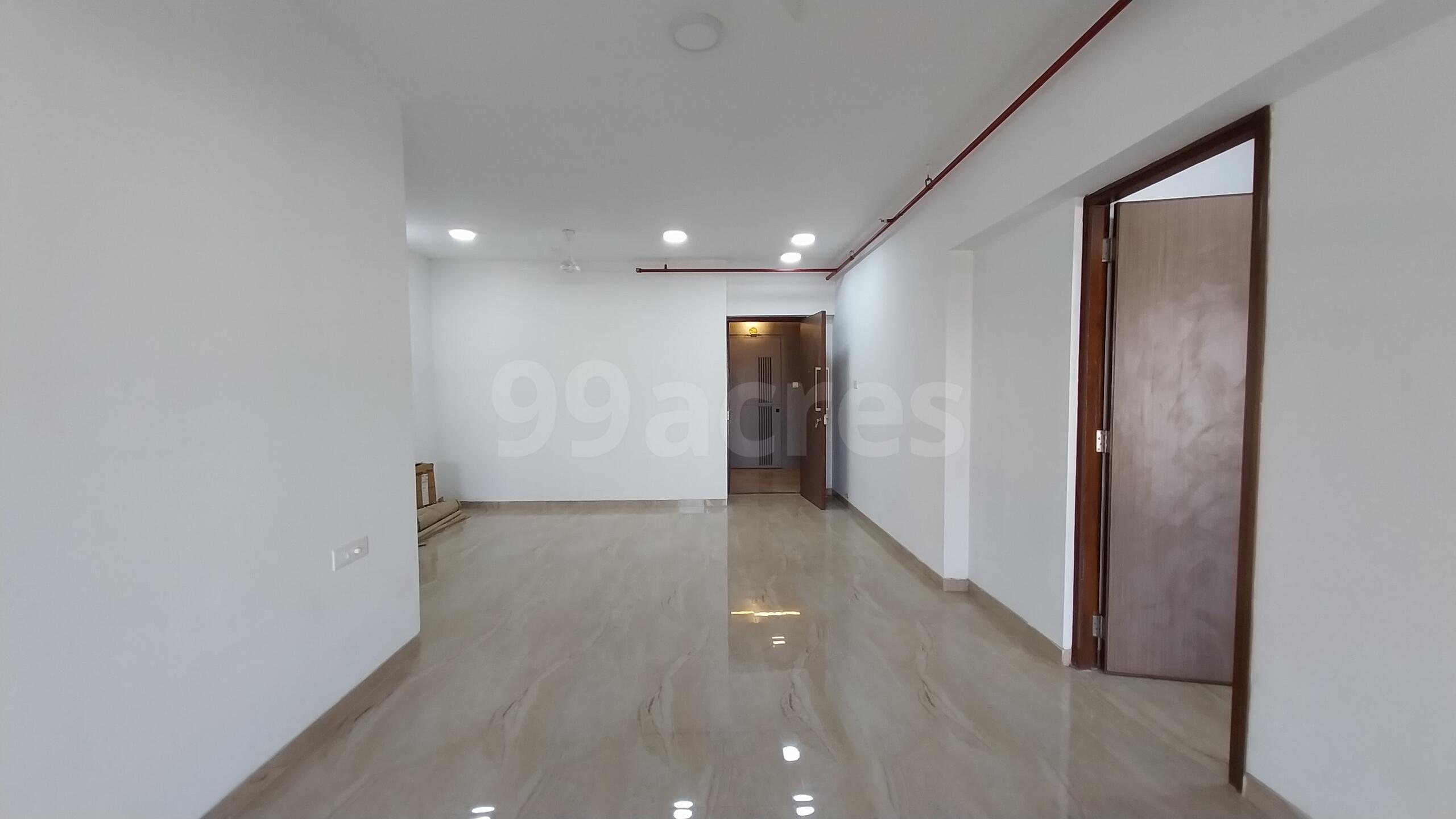 3 BHK Apartment for Rent in Gulmohar cross rd no.10 Mumbai