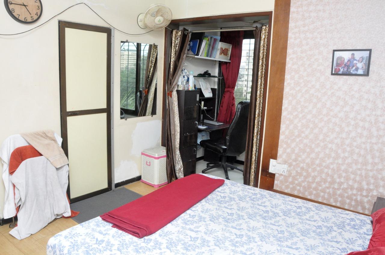 2 BHK Apartment for Rent in Ranwar Mumbai