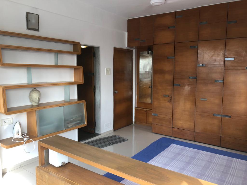 2 BHK Apartment for Rent in Bandra West Mumbai