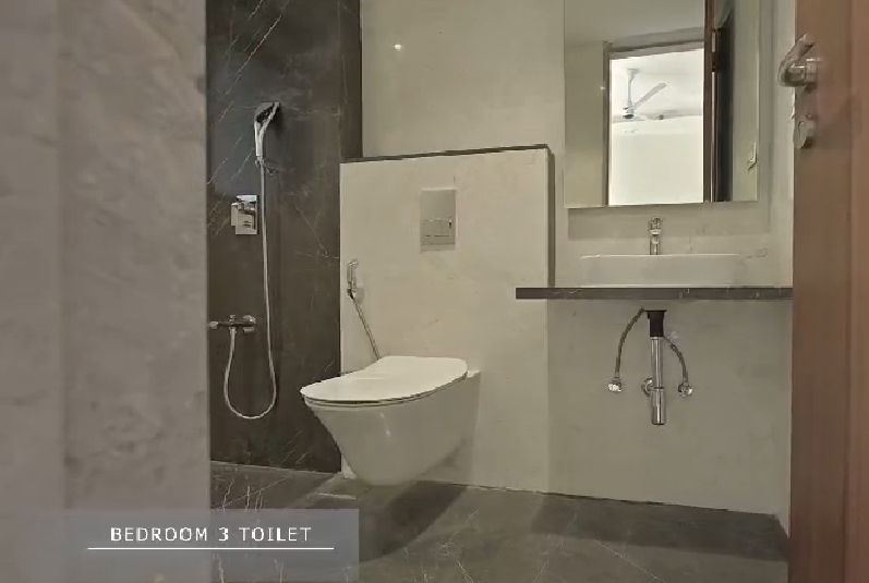 4 BHK Penthouse for Sale in Santacruz West Mumbai