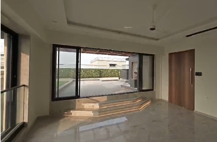 4 BHK Penthouse for Sale in Santacruz West Mumbai