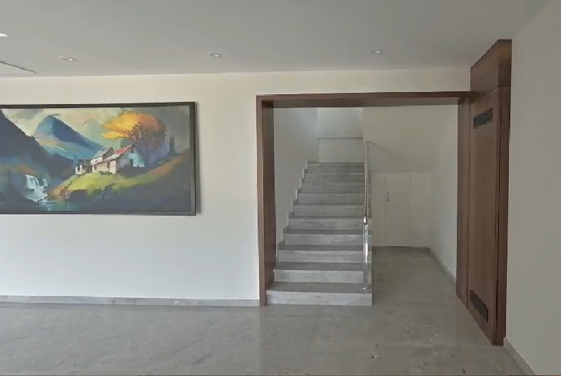 4 BHK Penthouse for Sale in Santacruz West Mumbai