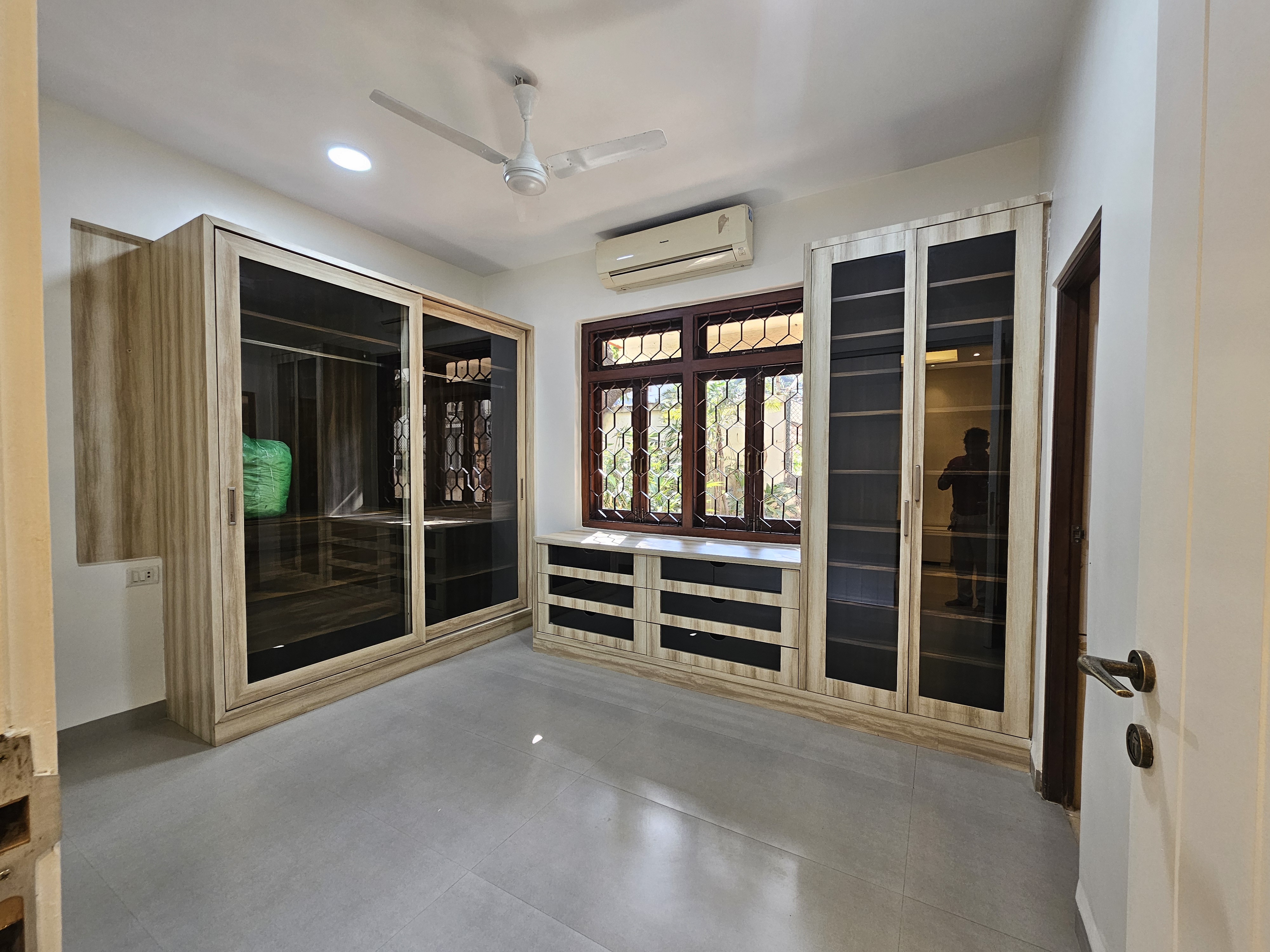 2 BHK Apartment for Rent in Off St.Cyril Road Mumbai